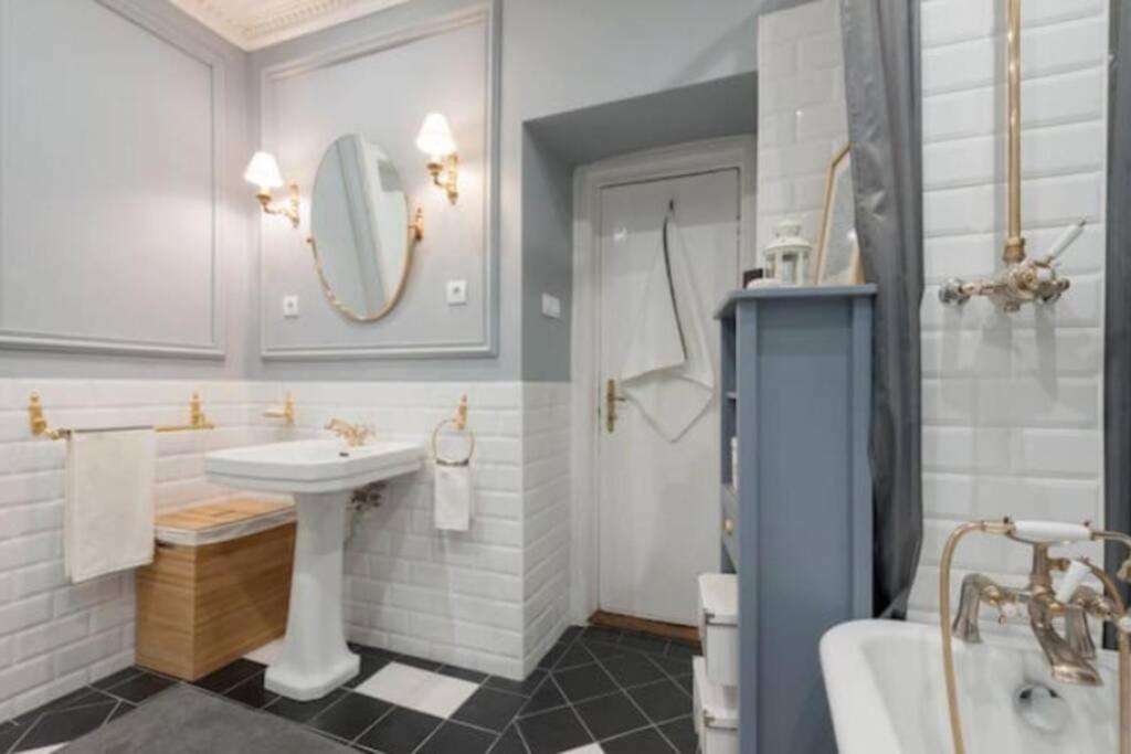 Luxury Art Deco Suite Close To Museum Of Fine Arts 부다페스트 외부 사진