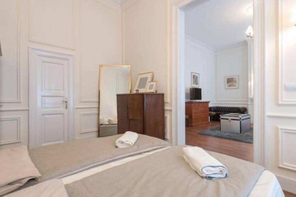 Luxury Art Deco Suite Close To Museum Of Fine Arts 부다페스트 외부 사진